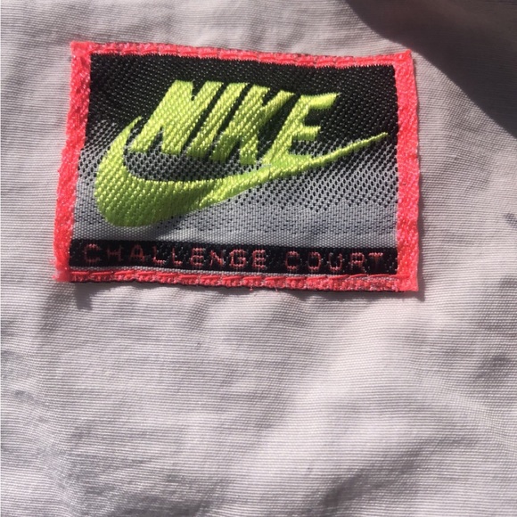 Vintage 90’s boxy fit Nike challenge court windbreaker - Picture 3 of 9